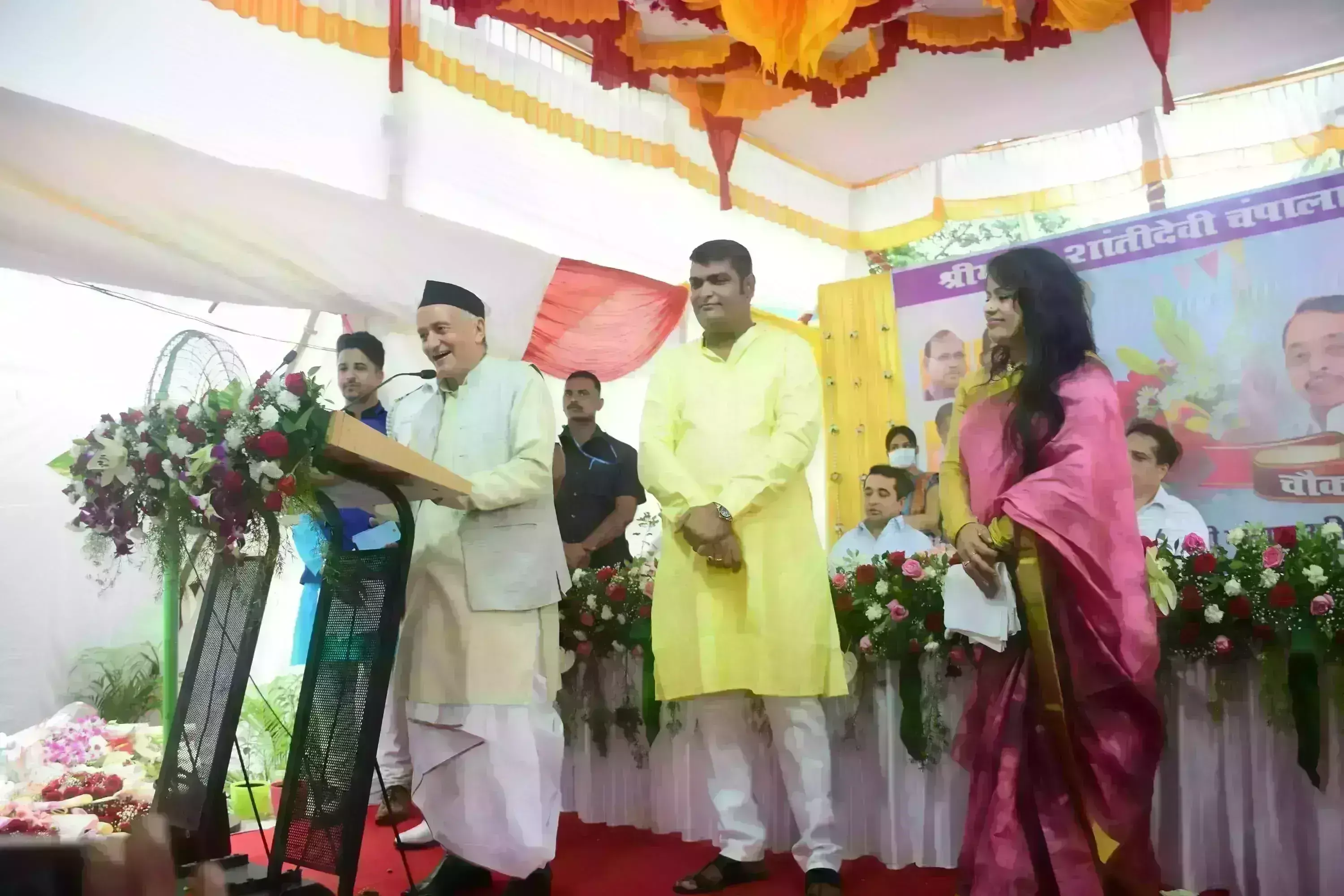 विवादित बयान के बाद राज्यपाल की सफाई, कहा मेरा भरोसा करो मैं किसी भावना को आहत करने के लिए नहीं दिया बयान, सफाई किए पांच ट्वीट विवादित बयान के बाद राज्यपाल की सफाई, कहा मेरा भरोसा करो मैं किसी भावना को आहत करने के लिए नहीं दिया बयान, सफाई किए पांच ट्वीट