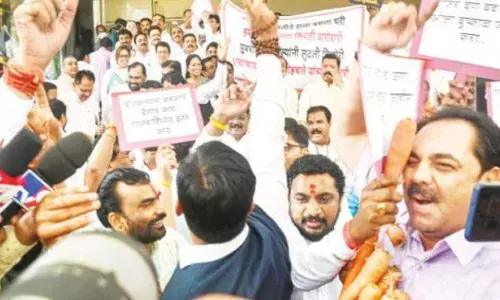 नई सरकार का ट्रेलर …महाराष्ट्र को कौन सी पिक्चर दिखाएगा? नई सरकार का ट्रेलर …महाराष्ट्र को कौन सी पिक्चर दिखाएगा?