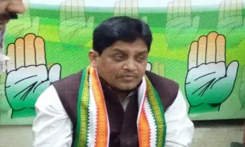 बलरामपुर में रेप को छोटी घटना बताकर फंसे मंत्री, भाजपा बोली इन्हें हटाओ बलरामपुर में रेप को छोटी घटना बताकर फंसे मंत्री, भाजपा बोली इन्हें हटाओ