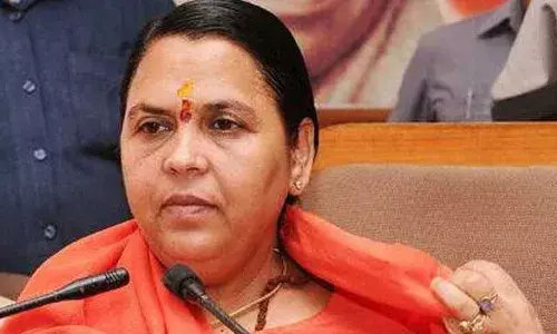 उमा भारती ने यूपी सरकार को घेरा कहा-रामराज्य का वादा था, पर भाजपा की छवि... उमा भारती ने यूपी सरकार को घेरा कहा-रामराज्य का वादा था, पर भाजपा की छवि...