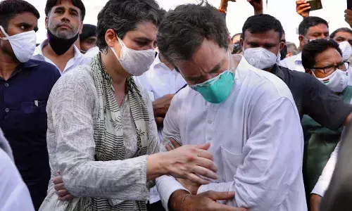 राहुल-प्रियंका समेत 203 कांग्रेसी नेताओं के खिलाफ FIR