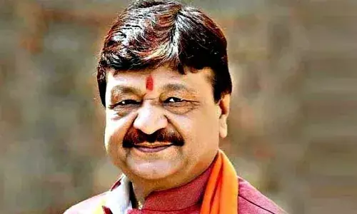 कैलाश विजयवर्गीय बोले-योगी राज में कभी भी गाड़ी पलट जाती है...