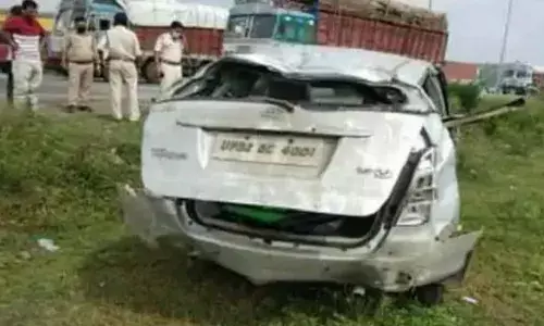 मुंबई से पकड़कर यूपी ले जा रही पुलिस की गाड़ी एमपी में पलटी, आरोपी की मौत