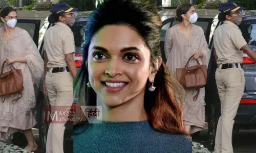 NCB दीपिका आमने सामने...सवालों का जवाब देने पहुंचीं दीपिका, देखिए तस्वीरें NCB दीपिका आमने सामने...सवालों का जवाब देने पहुंचीं दीपिका, देखिए तस्वीरें