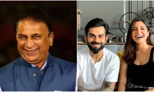 गावस्कर की विराट पर टिप्पणी के बाद अनुष्का ने दिया करारा जवाब गावस्कर की विराट पर टिप्पणी के बाद अनुष्का ने दिया करारा जवाब
