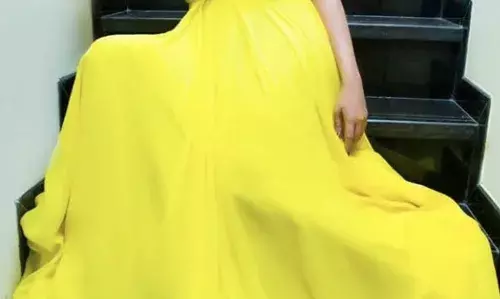 किसान आंदोलन पर उर्मिला मातोंडकर ने कहा जागो भारत किसान आंदोलन पर उर्मिला मातोंडकर ने कहा जागो भारत