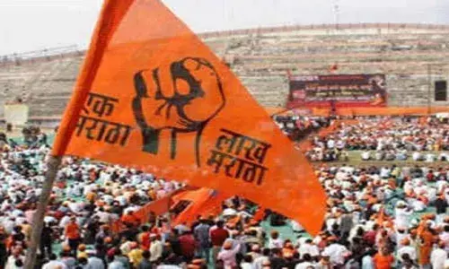 एक मराठा लाख मराठा: महाराष्ट्र में गरमाई सियासत, पुनर्विचार याचिका दायर