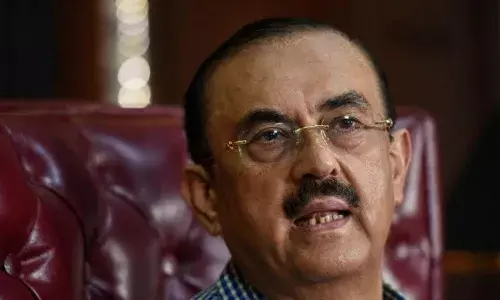 रिया की कंप्लेन अगर ली गई, तो मुंबई पुलिस पर SC में करूंगा मुकदमा: विकास सिंह