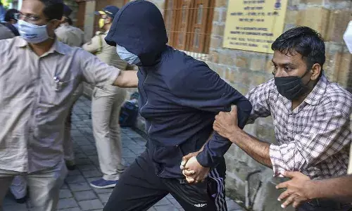 9 तक NCB की रिमांड में रहेगा शोविक, मिरांडा भी 4 दिन की रिमांड पर 9 तक NCB की रिमांड में रहेगा शोविक, मिरांडा भी 4 दिन की रिमांड पर