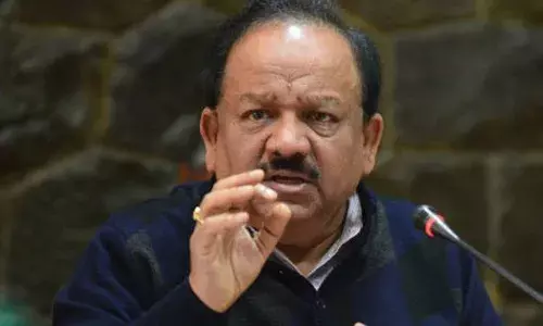 2020 के अंत तक कोरोना वैक्सीन, जानें किसे लगेगा पहला टीका 2020 के अंत तक कोरोना वैक्सीन, जानें किसे लगेगा पहला टीका