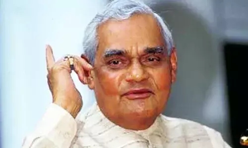 Atal Bihari Vajpayee Punyatithi >राष्ट्रपति-प्रधानमंत्री ने किया नमन, सदैव अटल दी श्रद्धाजंलि Atal Bihari Vajpayee Punyatithi >राष्ट्रपति-प्रधानमंत्री ने किया नमन, सदैव अटल दी श्रद्धाजंलि