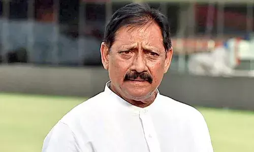 यूपी के मंत्री, पूर्व क्रिकेटर चेतन चौहान की किडनी फेल, लाइफ सपोर्ट सिस्टम पर