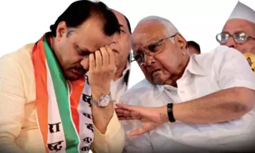 बेटे के खिलाफ शरद पवार के बयान से अजीत पवार नाराज! बेटे के खिलाफ शरद पवार के बयान से अजीत पवार नाराज!