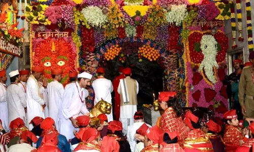 Maa Vaishno Devi Maa Vaishno Devi
