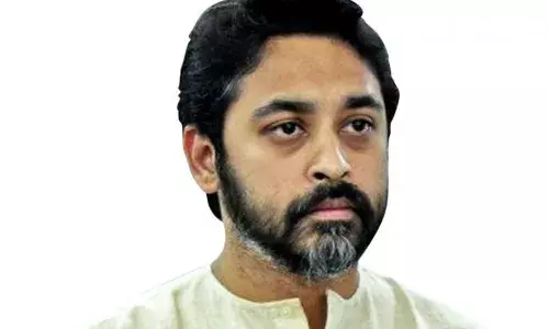 उद्धव ठाकरे, तुमको और तुम्हारे बेटे को इस्तीफा देना ही पड़ेगा उद्धव ठाकरे, तुमको और तुम्हारे बेटे को इस्तीफा देना ही पड़ेगा
