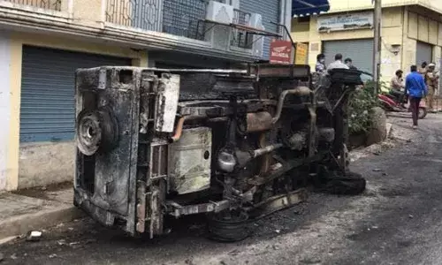 पैगंबर को लेकर पोस्ट से भड़की हिंसा में गई 3 लोगों की जान, 60 घायल