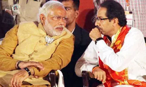 “रामद्रोही”….सामना में मोदी पर हमला