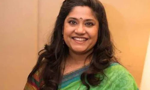 अमृता का ट्वीट देख भड़कीं रेणुका शहाणे, कही यह बात अमृता का ट्वीट देख भड़कीं रेणुका शहाणे, कही यह बात