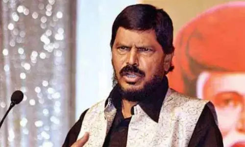 अयोध्या में जमीन खरीदेंगे आठवले अयोध्या में जमीन खरीदेंगे आठवले