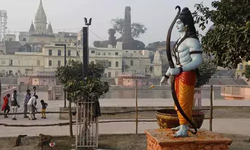 भूमि पूजन से पहले ही राम जन्मभूमि के पुजारी कोरोना पॉजिटिव, कई पुलिसकर्मी भी संक्रमित भूमि पूजन से पहले ही राम जन्मभूमि के पुजारी कोरोना पॉजिटिव, कई पुलिसकर्मी भी संक्रमित
