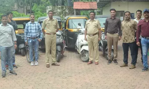 मौज मस्ती के लिए करते थे चोरी, पुलिस ने दोनों को पकड़ा मौज मस्ती के लिए करते थे चोरी, पुलिस ने दोनों को पकड़ा