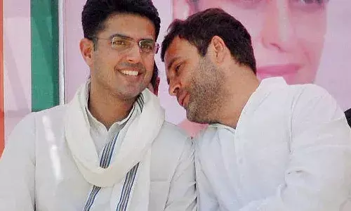 कांग्रेस के बागी पायलट के फेसबुक पोस्ट से राजस्थान की सियासत में मची खलबली कांग्रेस के बागी पायलट के फेसबुक पोस्ट से राजस्थान की सियासत में मची खलबली