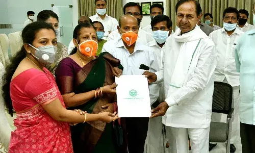 शहीद संतोष बाबू की पत्नी बनीं डिप्टी कलेक्टर