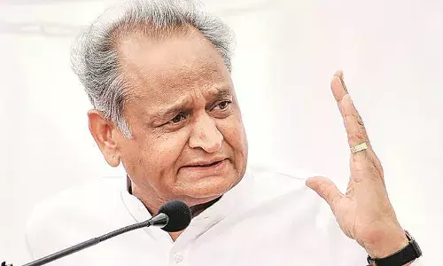 केंद्र से पंगा लेने के मूड में गहलोत?