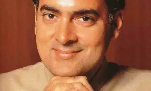 पूर्व पीएम राजीव गांधी भी हैंडसम थे और अच्छी अंग्रेजी बोलते थे
