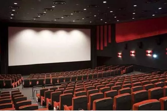 सिनेमाघरों के अलावा दर्शकों को करना होगा, इन नियमों का पालन