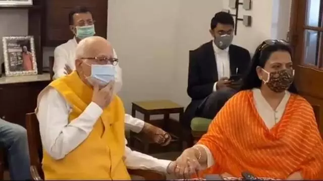 फैसले के समय बेटी के साथ टीवी देख रहे थे लालकृष्ण आडवाणी