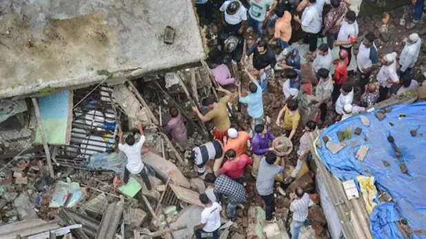 भिवंडी हादसे में मरने वालों की संख्या 41 पहुंची, NDRF की लोगों को बचाने की कोशिश जारी