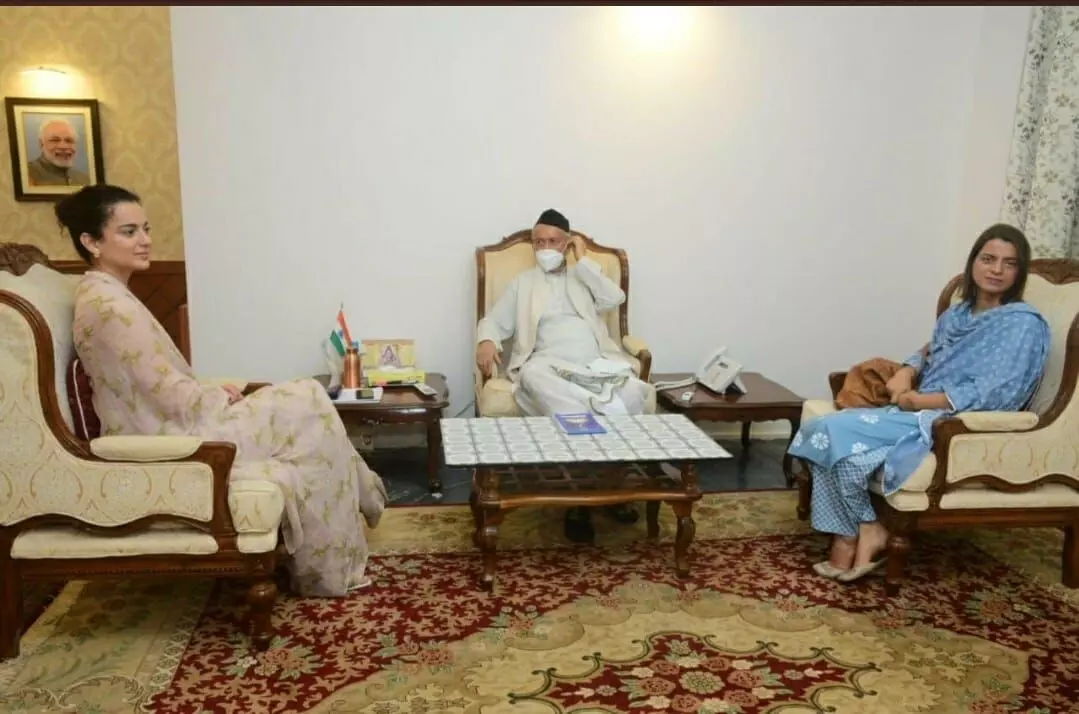 राजनीति से लेना देना नहीं, उम्मीद है मुझे न्याय मिलेगा, राज्यपाल से मिलीं कंगना