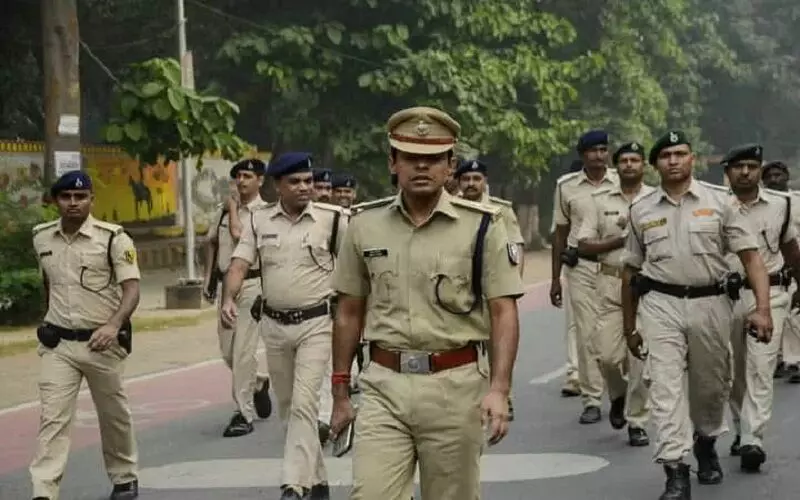 sushant case< पूछताछ के लिए बिहार पुलिस को मुंबई में बनना पड़ा था ज्योतिष!